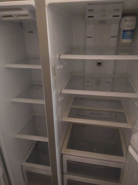 Хладилник самсунг