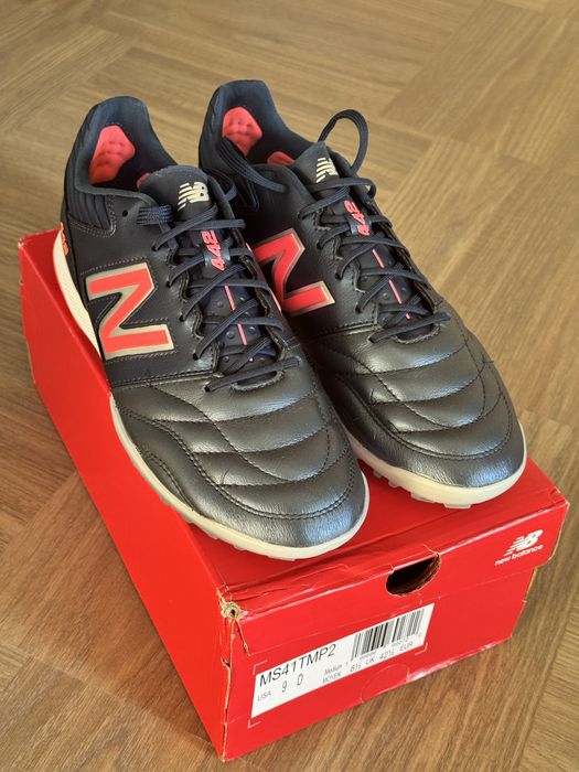 New Balance 442