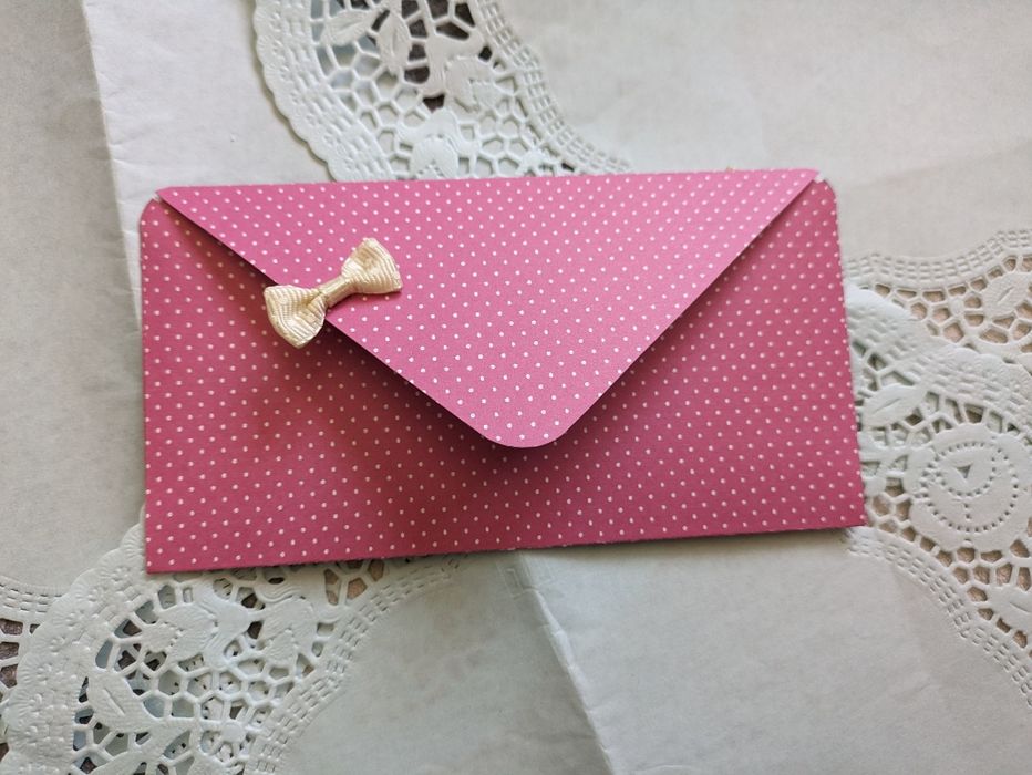 Плик за пари от твърда хартия, ръчноправен