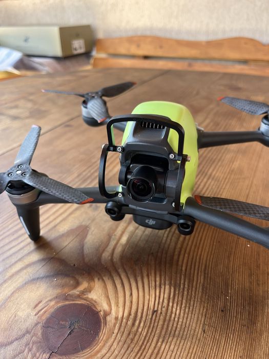 Drona dji FPV  ( 140km /h )