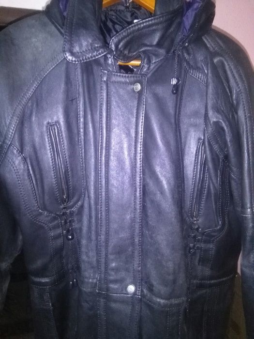 De vinzare Haina de piele