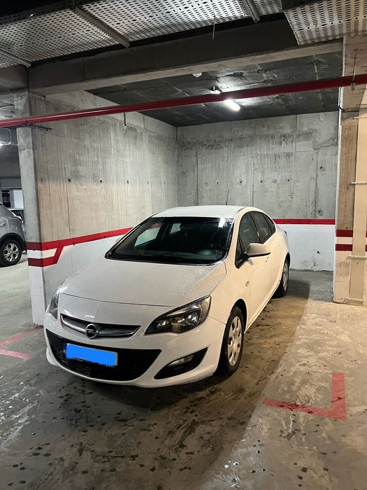 OPEL Astra 2013 — imagine 3