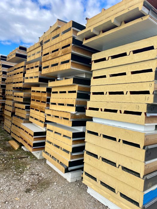 Oferta Acoperis Panou Sandwich la 3m lungime, depozit Aiud