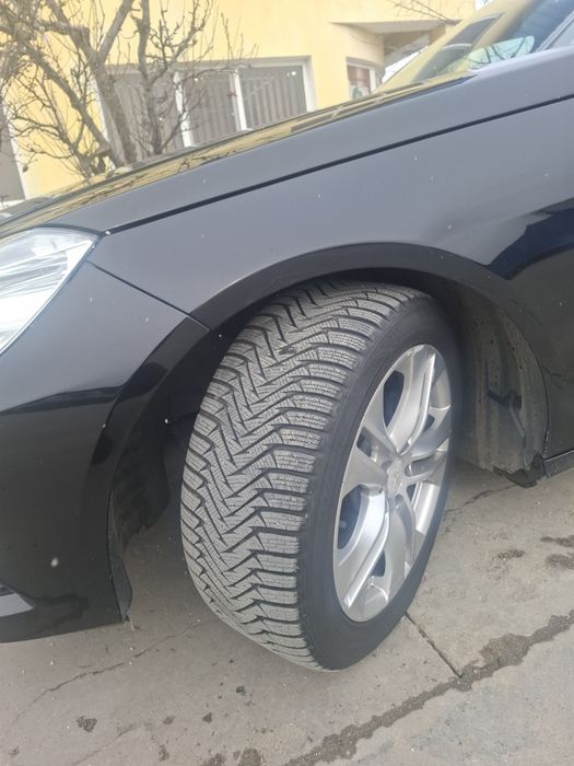 Vând mașina personala 
Mașina este în stare foarte