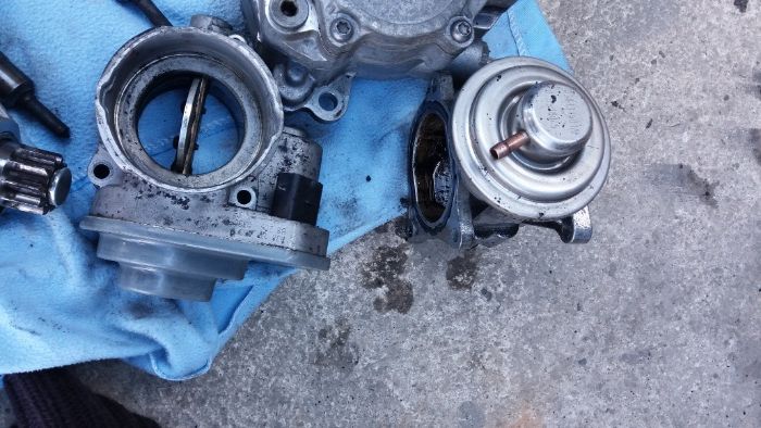 Pompa Tandem Egr vw passat b6 touran golf 5 skoda 2.0 TDI BKD 140 cp