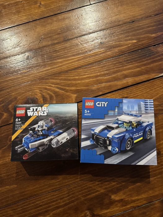 2 комплекта LEGO