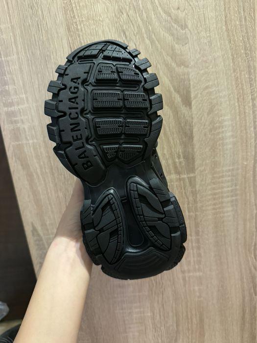 Balenciaga Track