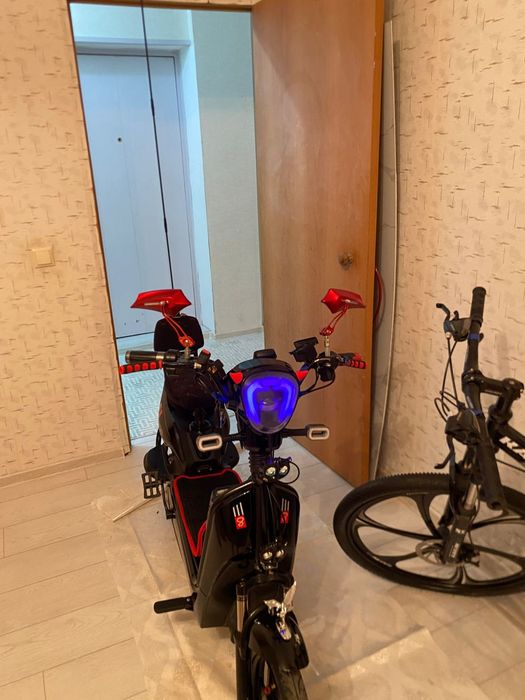 Продам электровелосипед ск8