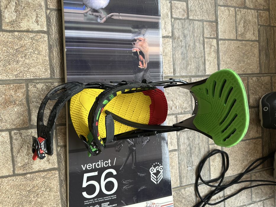 Placa snowboard amplid 156 cm cu legaturi