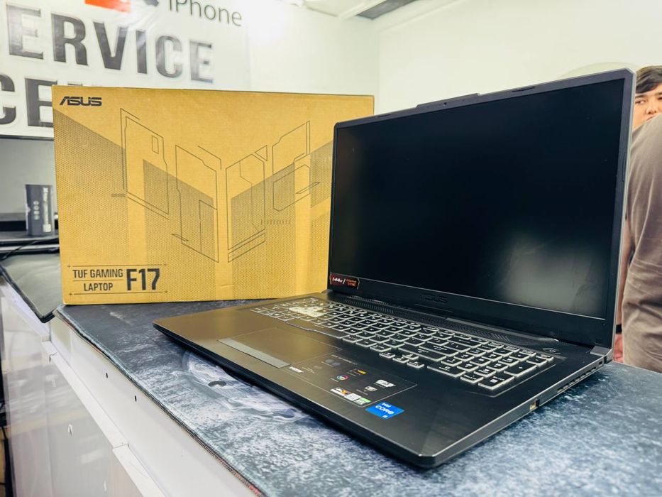 ASUS TUF GAMING F17 i5-11400H 16GB/512GB RTX3050