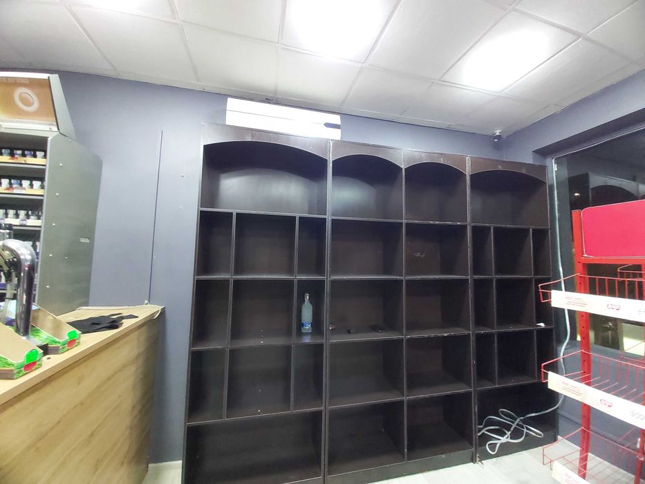 Продам мебель для магазина