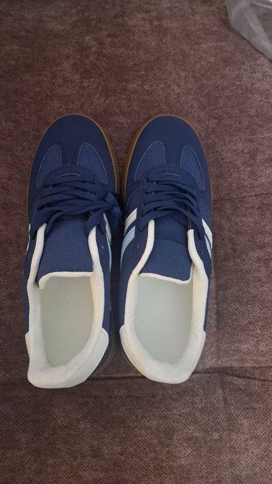 Кроссовки женские/мужские