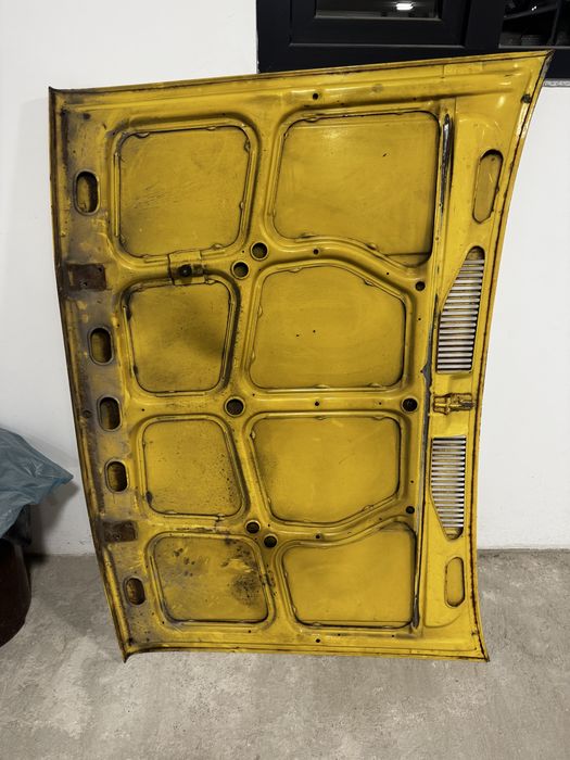 Капот на 2104, 2105