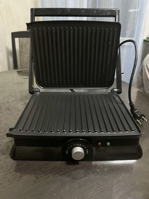 Грильница Maxwell