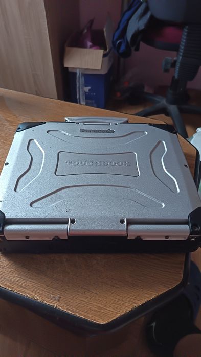 Panasonic cf 29  , armatic