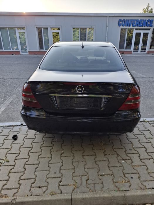 Vând Mercedes E class 210  Automatic din 2003