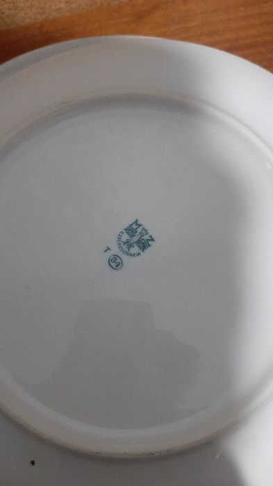 Продам посуду Мадонна сервиз