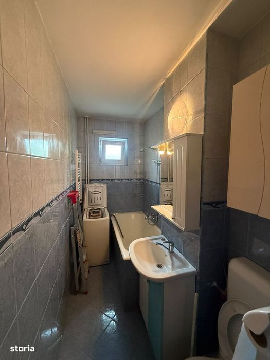 2  camere la etajul 3, centrala, termopan, izolat, zona Milcov