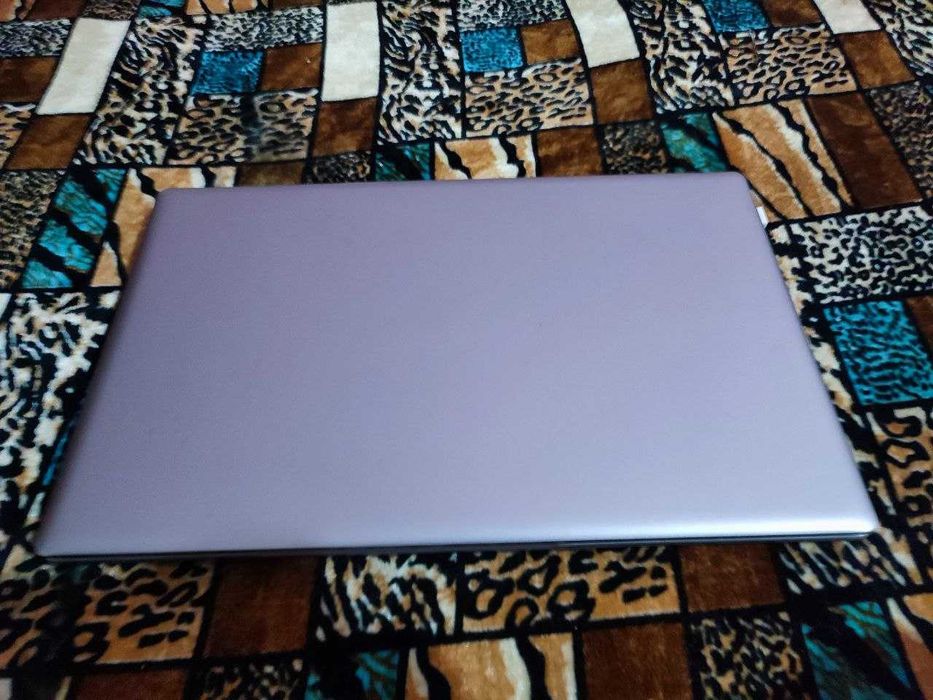 Ноутбук сотаман, тоза