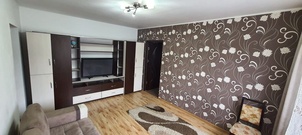 Apartament 2 camere de închiriat