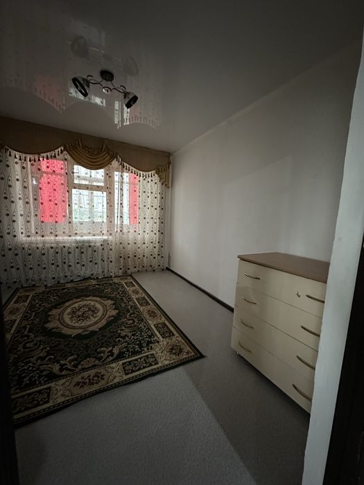 Продам 4 комнатную квартиру
