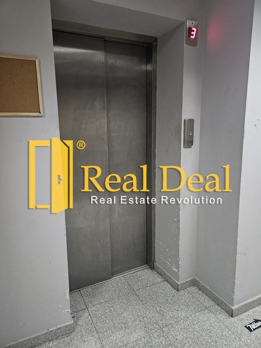 Дава се под наем Магазин в София, Младост 1 - 24 кв.м за 153 € - Снимка #2