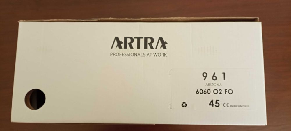 Продавам нови кубинки