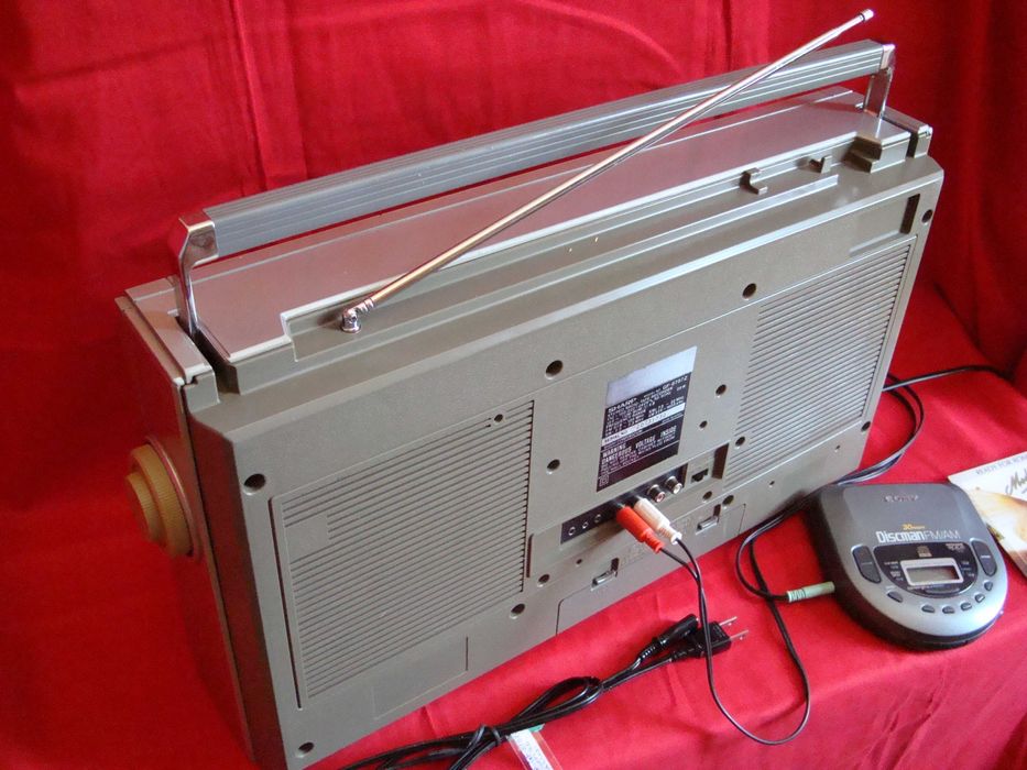 SHARP GF - 8787 Z  1982 год. Редкий. Made in Japan .