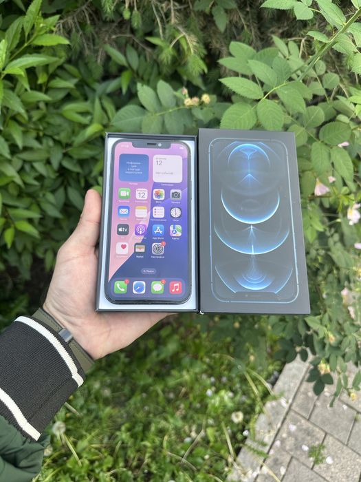 Продам телефон Айфон 12 Pro 128Gb
