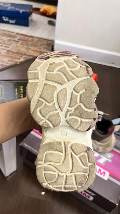 Кроссовки 26-27размеры