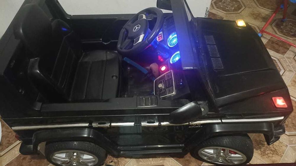 Продам детскую машинку