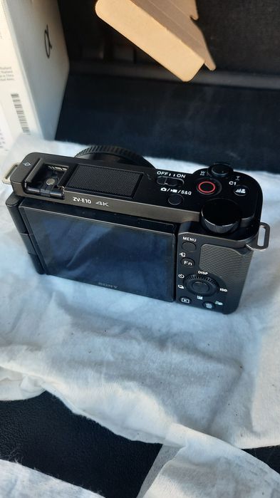ФотокамераSony ZV-E10