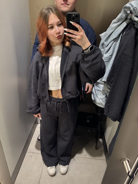 Костюм спортивный