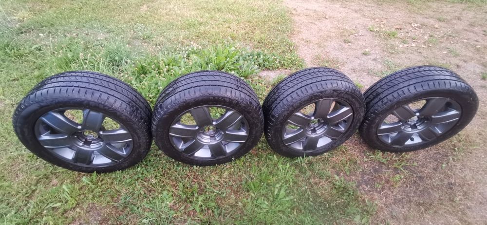 Jante aliaj cu cauciucuri de iarnă