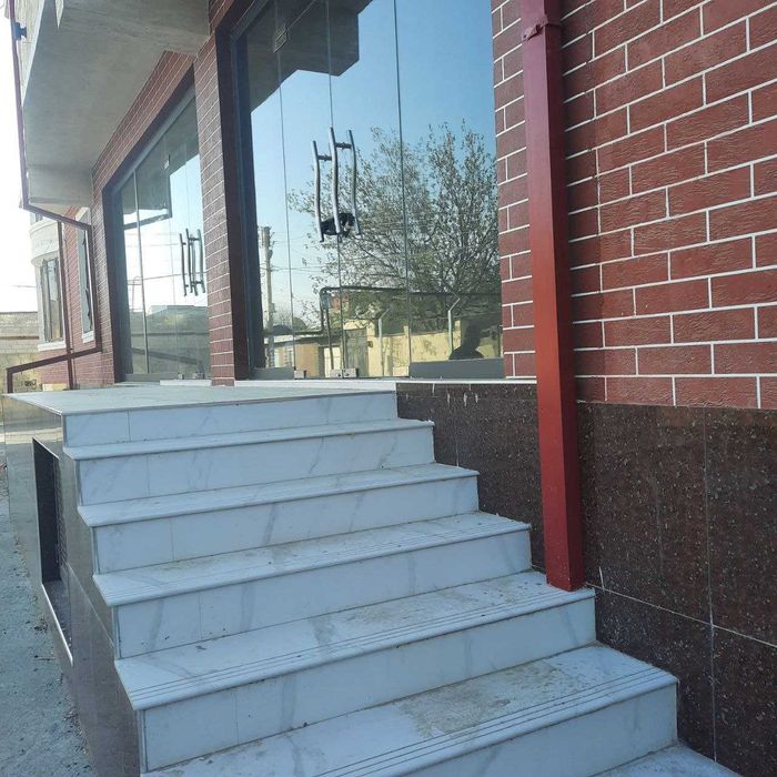 РЕКЛАМА 140 под бизнес помищени