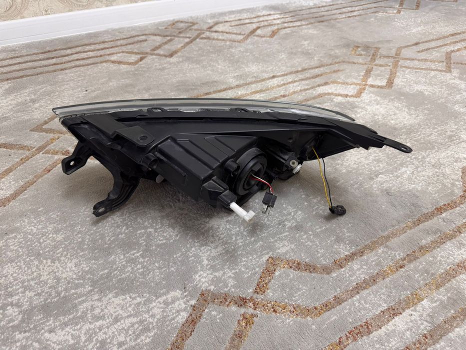 Продам фары на гранта FL