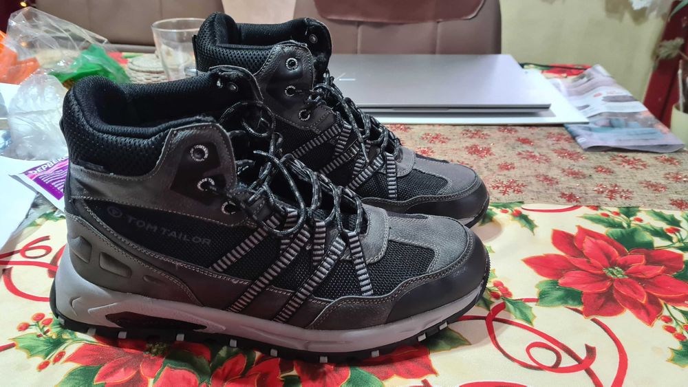 Нови обувки TOM TAILOR зимни 44 номер цена 120лв