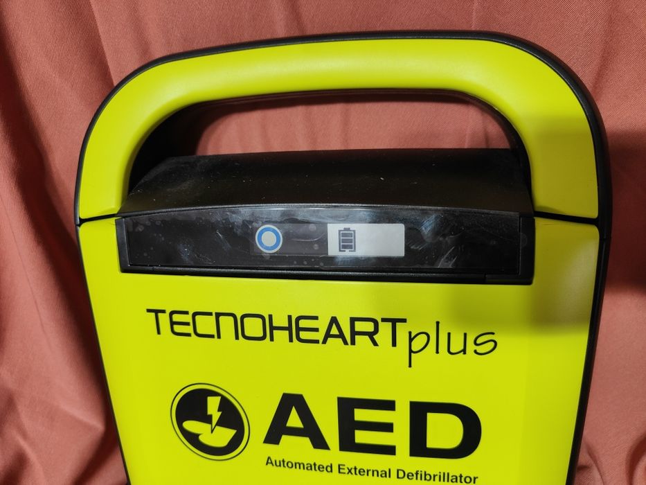 Defibrilator Technoheart plus AED