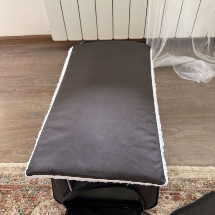 Продам переноску для собак/кошек