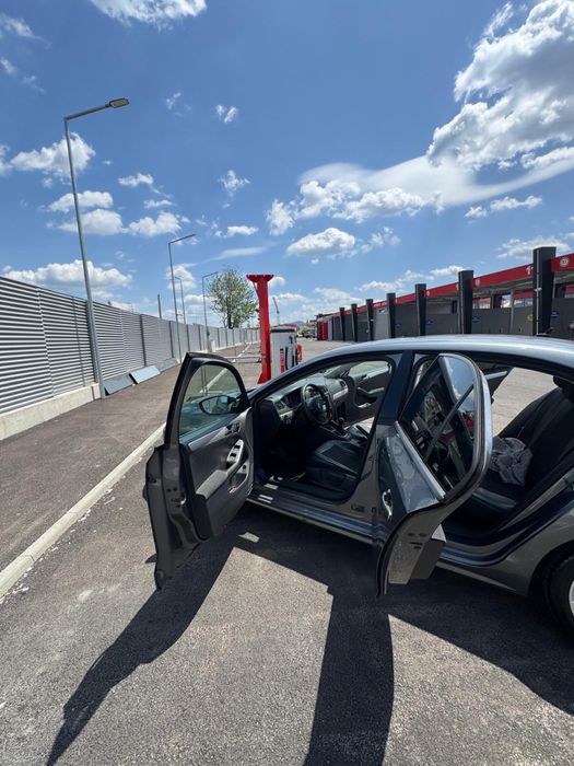 Volkswagen Jetta 2012 – 1.6 TDI - 105 CP