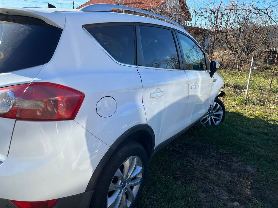 Ford kuga 2011 avariat fata