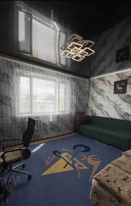 Продается 4-комнатная квартира