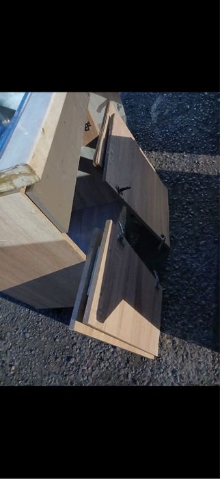 Кухненски шкафове с плот и мивка – комплект или поотделно