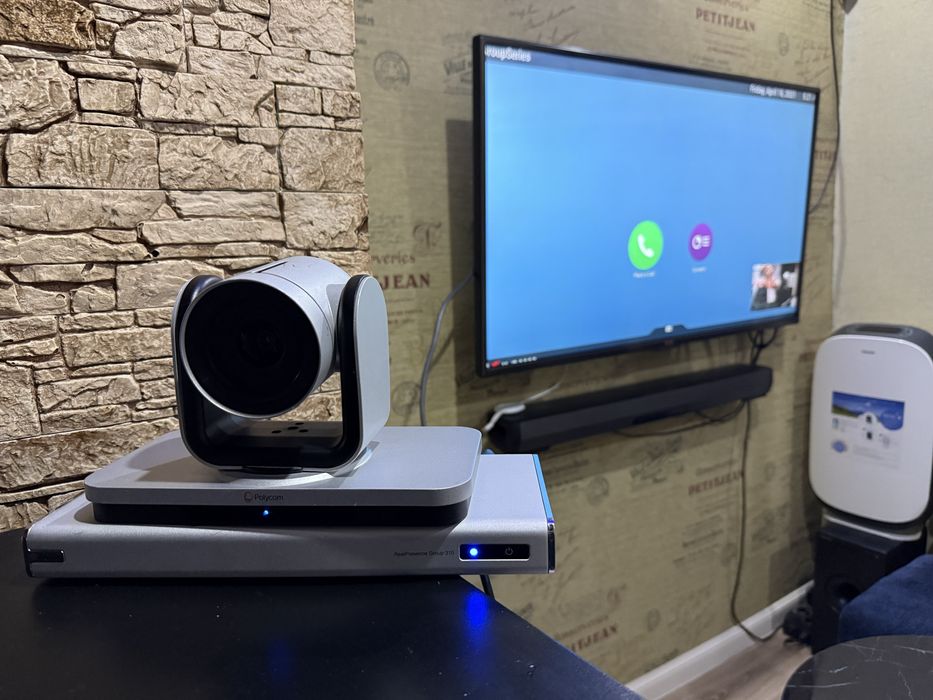 * Polycom group 310 система конференц связи оригинал в хорошем состоян