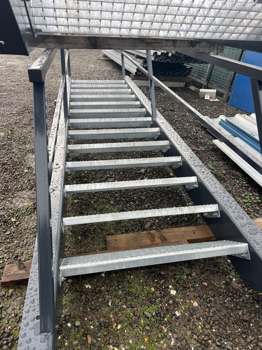 Scari metalice zincate solide 4m