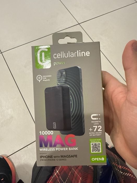 Висок клас безжична преносима батерия CELLULARLINE MAG , MAG SAFE 10000mAh