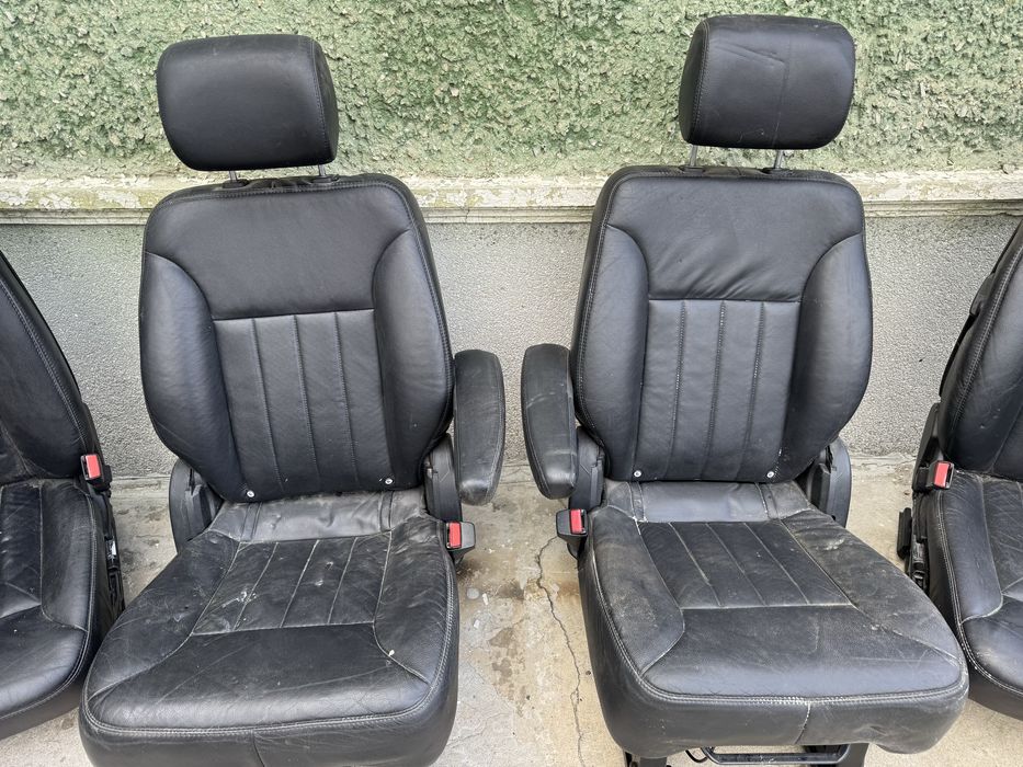 Черен кожен салон с подгрев свален от Mercedes R класа W251