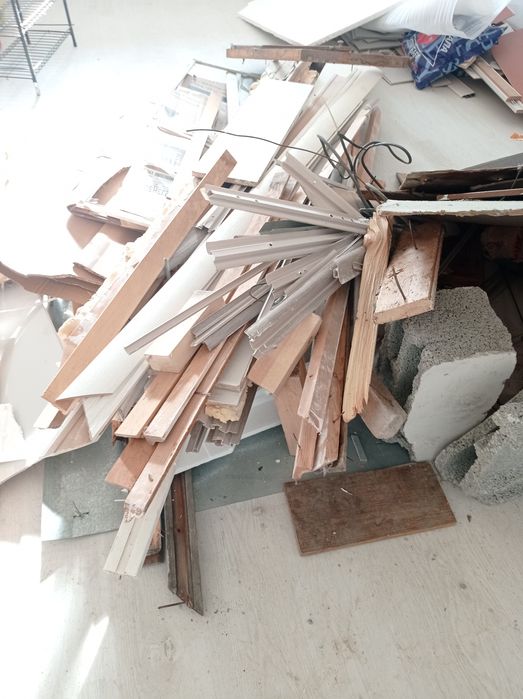 Продается двери окна