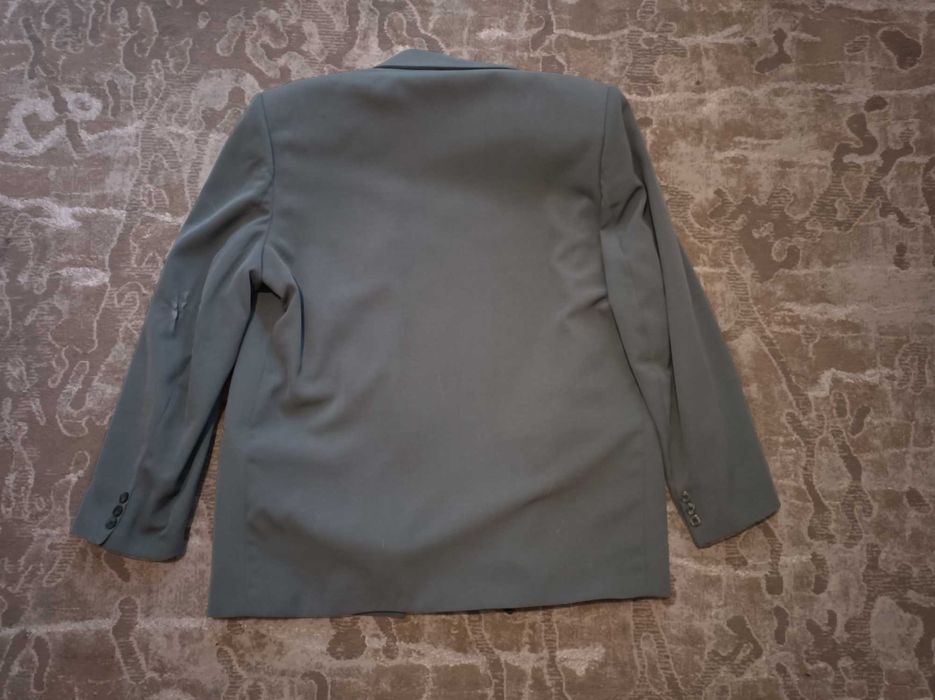 Мъжки костюм (сако + панталон + вратовръзка)