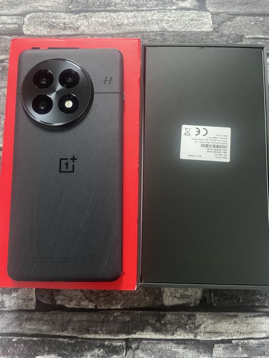 OnePlus 13  5G*Black*512GB*16GB ram*FACTURA*GARANTIE